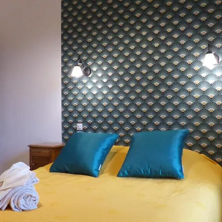 Oda ve Kahvaltı La Ferme Du Garnasson- Chambre Cassis Doranges